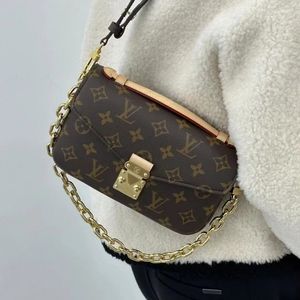 Louis Vuitton Monogram Pochette Métis East West